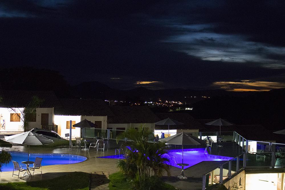 Pousada Luna Zen ปิเรนนอโปลิส ภายนอก รูปภาพ